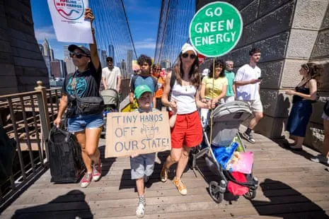 Sun Day: American Climate Activists to Gather for Clean Power Amid Regulatory Reversals